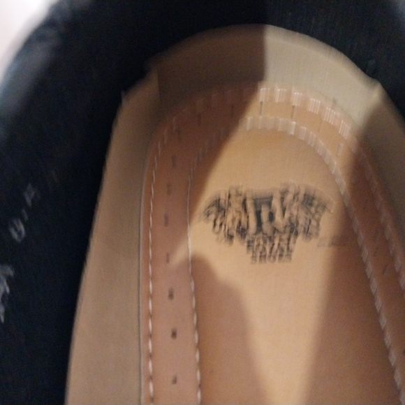 Men's Black Loafers with Patterned Design - Picture 7 of 10